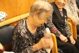 img048