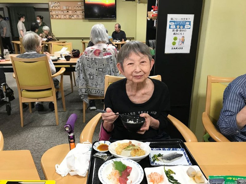 011.jpg