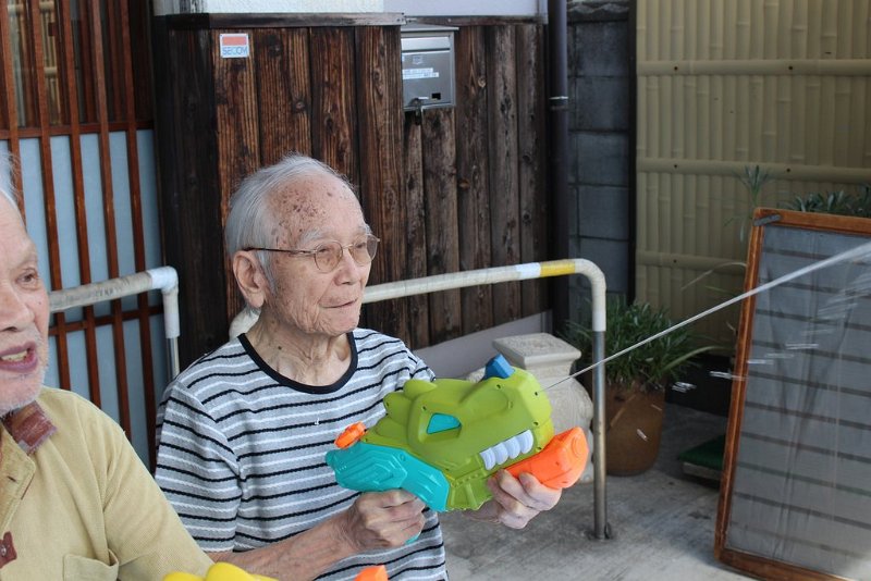 062.jpg